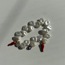 Load image into Gallery viewer, Pearl Bracelet
