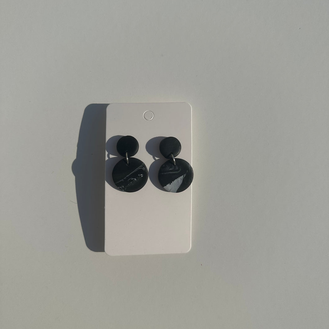 Black Marble Circles